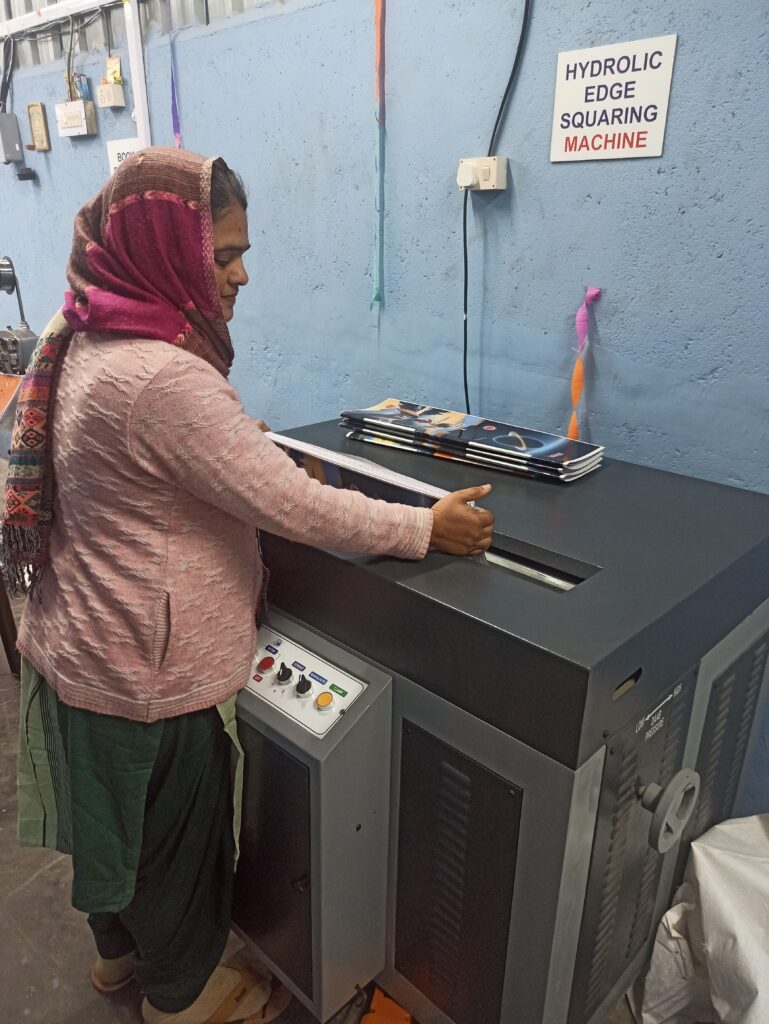 hydraulic edge squaring machine